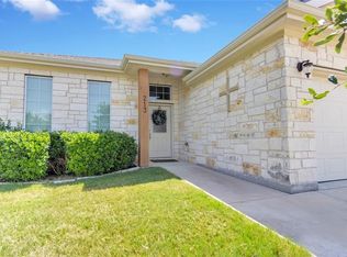 213 Geode Ln, Jarrell, TX 76537