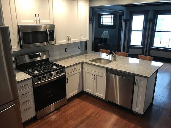 2nd image of 717 Linwood Ave #1