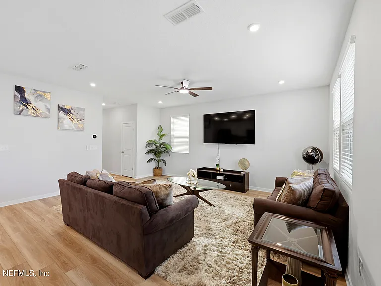 14742 Cashew Ave — Photo 10