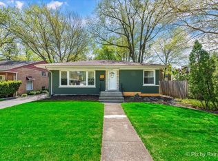 2915 Wilmette Ave, Wilmette, IL 60091