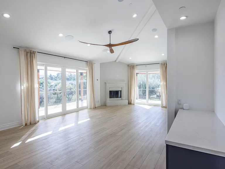 6029 Fairview Pl — Photo 30
