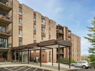 511 1st St N APT 502, Charlottesville, VA, 22902