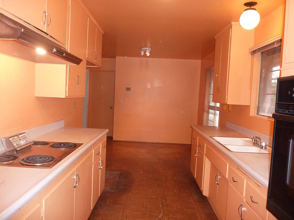 1st image of 1328 Calle Pimiento