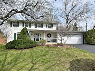 37W208 Olwin Ave, Elgin, IL