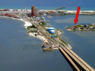 260 Sabine Dr, Pensacola Beach, FL 32561