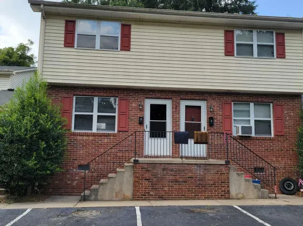 408 Memorial Park Dr, Thomasville, NC 27360