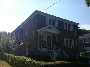 20 Shaw St, West Roxbury, MA 02132