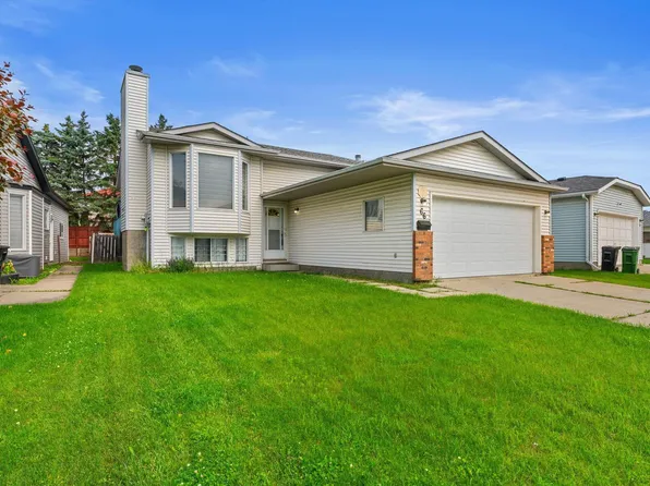 66 Ozerna Rd NW, Edmonton, AB T5Z 2Y5