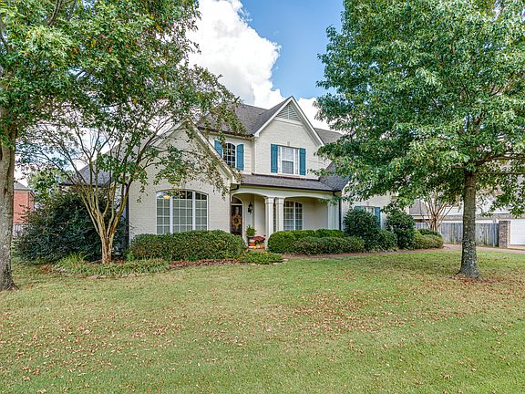 3rd image of 6576 Moondance Dr