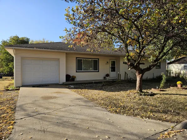 103 Douglas Street, Monett, MO 65708