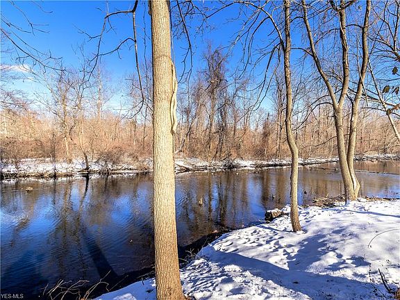 3rd image of 645 Portage Lakes Dr