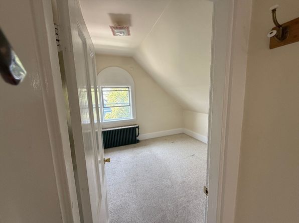 29 Conway St FLOOR 3