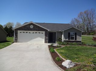 7602 Stonewood Creek Dr, Corryton, TN 37721