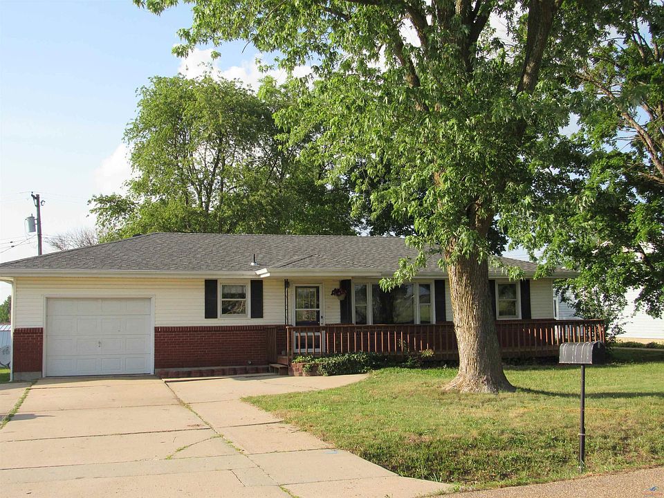 1st image of 314 Crescent Dr
