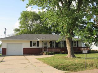 314 Crescent Dr, Lincoln, MO 65338