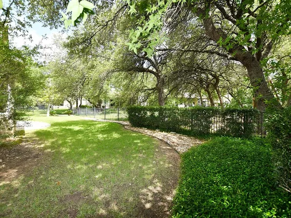 114 Lone Star Dr, Georgetown, TX 78633