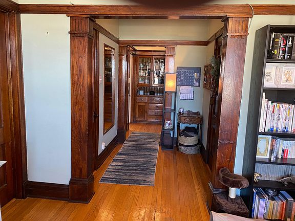 3rd image of 4341 N Damen Ave