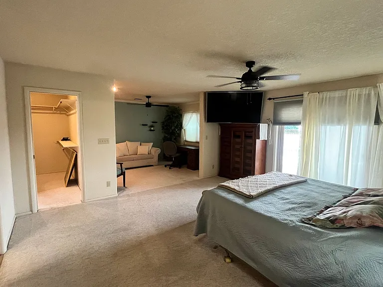 441 Silver King Dr — Photo 24