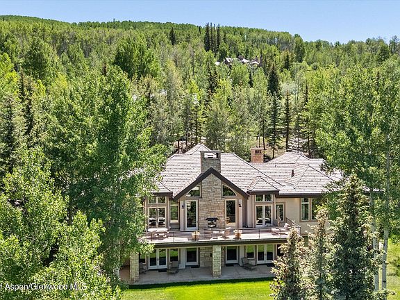 4th image of 142 Aspen Way