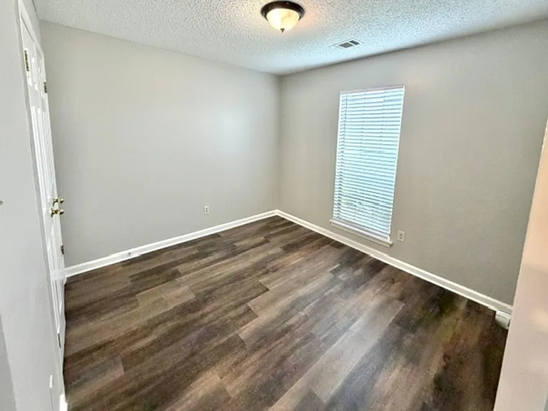 6562 Oak Hurst Dr — Photo 13