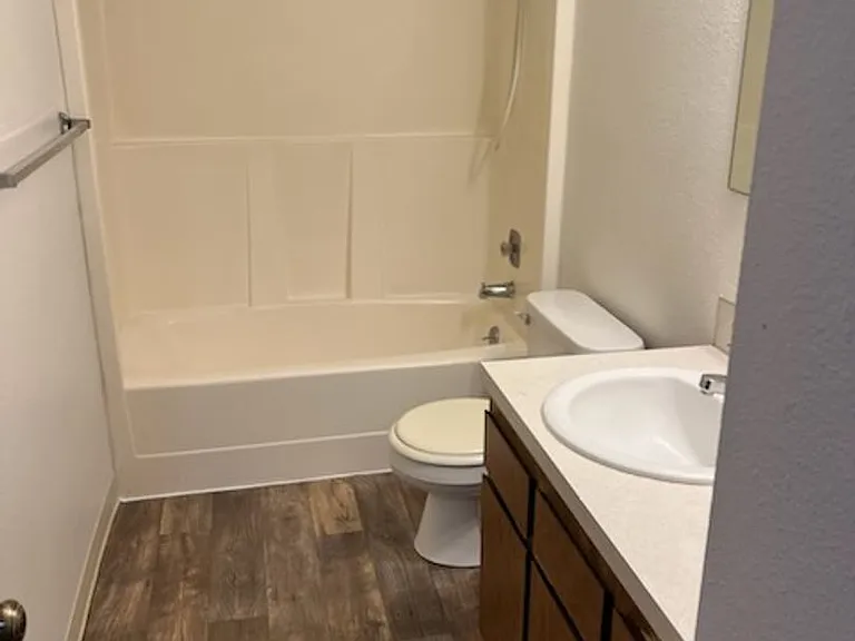 4905 S Orchard St W — Photo 15