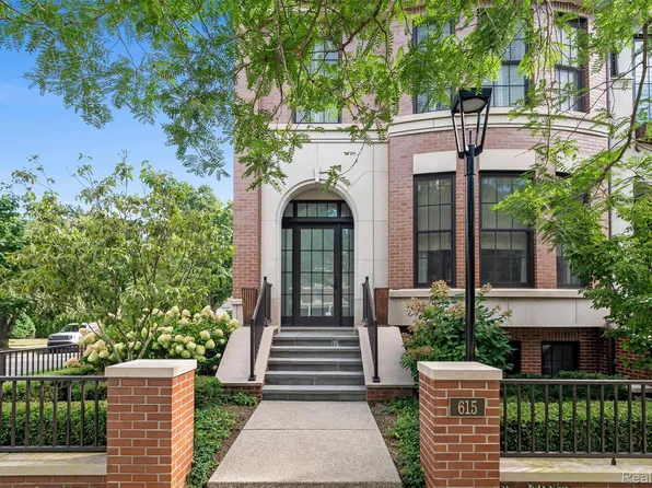 615 W Brown St, Birmingham, MI 48009