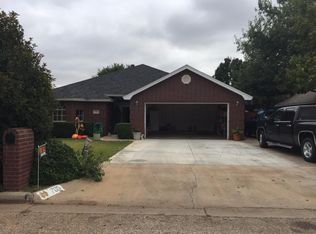 705 N 23rd St, Lamesa, TX 79331