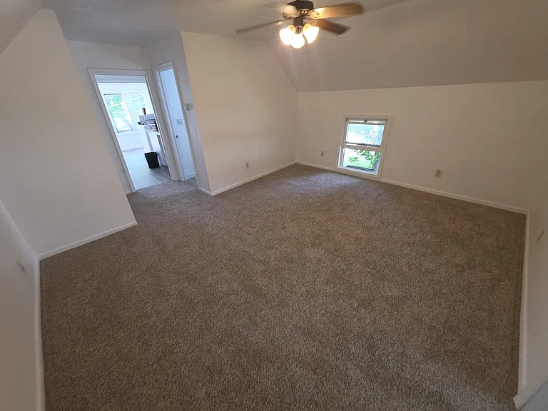 988 Corunna Ave #2 — Photo 7