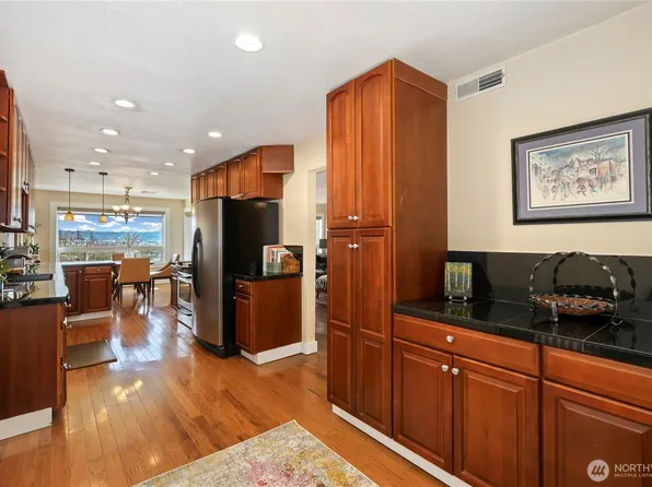 525 Broadway #207, Tacoma, WA 98402