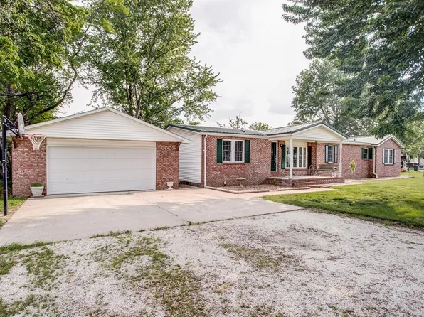 4011 Illinois River Rd, Brussels, IL 62013