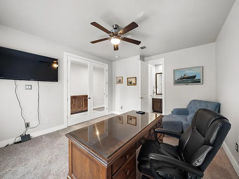 2509 Garrow St #B — Photo 9