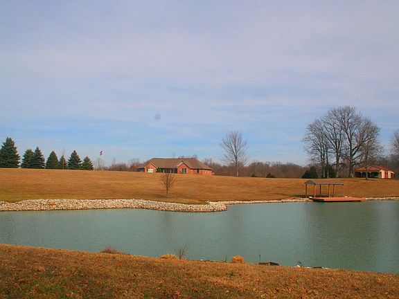 4th image of 2221 South County Road 750 East