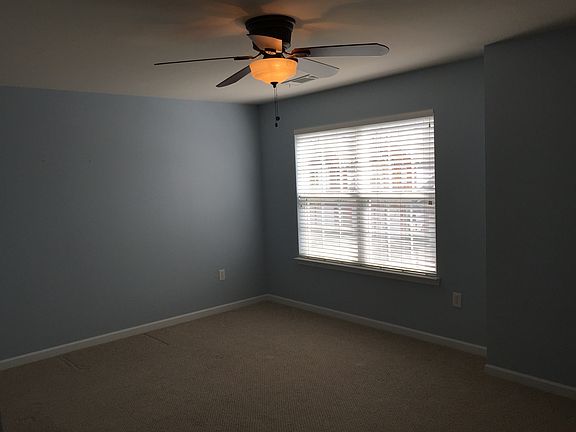 2nd Upstairs Bedroom