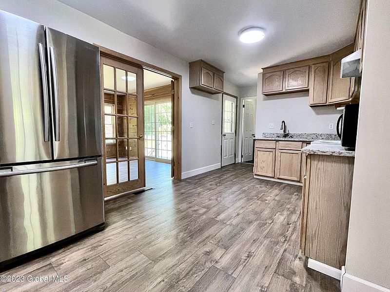 2nd image of 13 Hathorn Boulevard