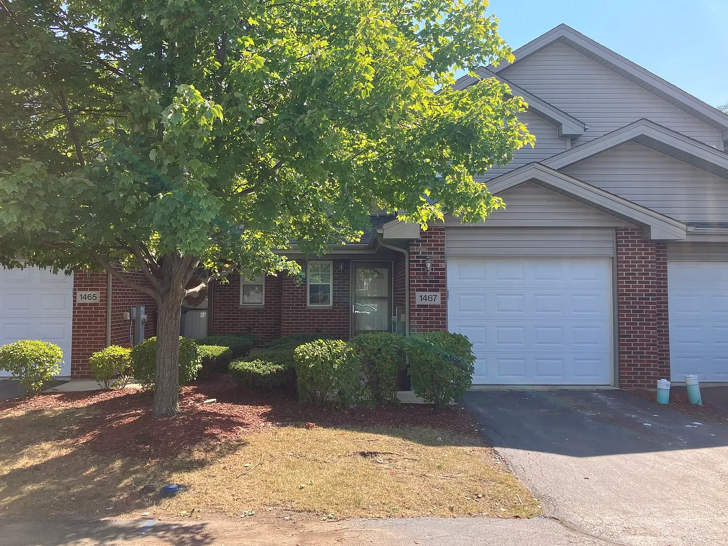 2 bed, 1.5 bath, 1300 sqft, $2,375 — Photo 1
