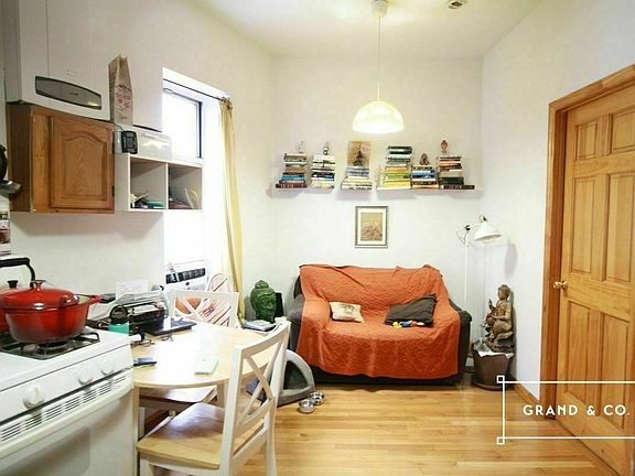3rd image of 287 N 8th St #3A
