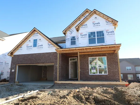 59724 Cranberry Dr, Washington, MI 48094