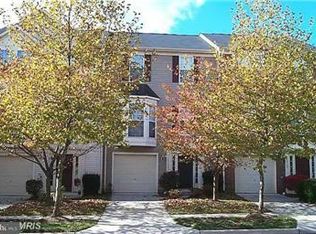 26129 Lands End Dr, Chantilly, VA 20152