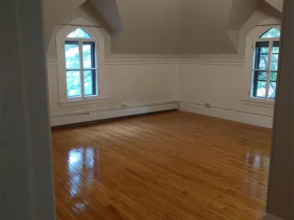 26 Deering St APT 7, Portland, ME 04101