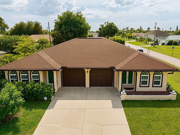 4th image of 3320 Country Club Blvd #1
