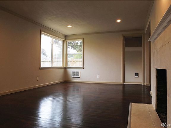 3rd image of 16615 34th Ave S