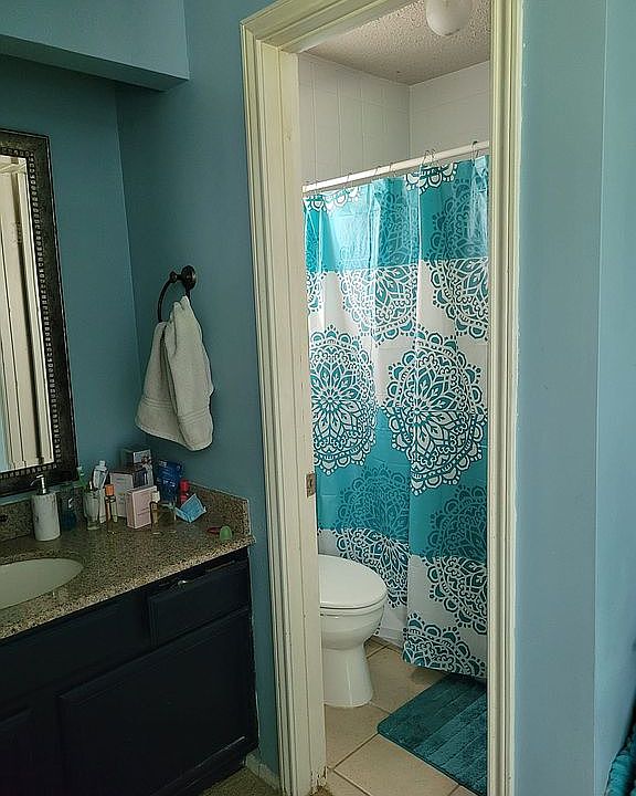 1st image of 13714 Grosvenor St