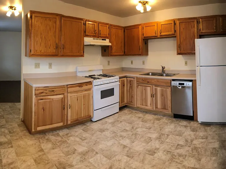 534 E Southern Dr — Photo 10
