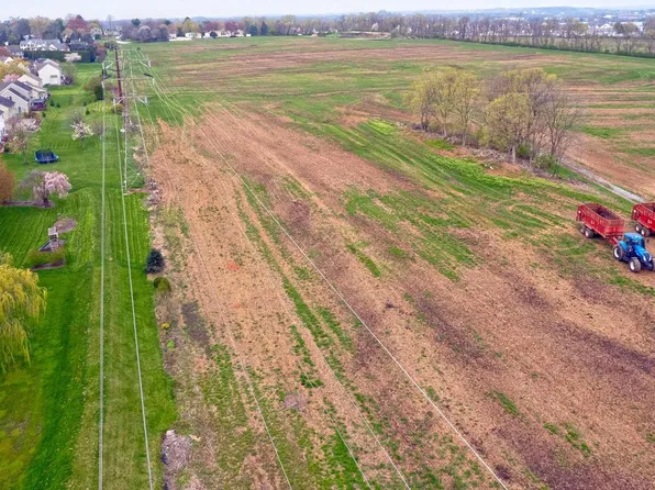 495 E Oregon Rd, Lancaster, PA 17543