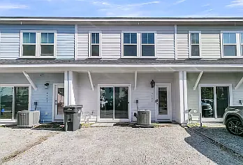 3 bed, 2.5 bath, 1554 sqft, $2,850 — Photo 2