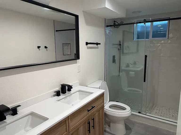 2131 S Gray St — Photo 4