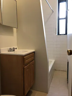 Rented by Lang Realty LLC | media 23