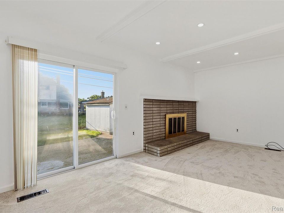 35074 Lana Ln, photo 10