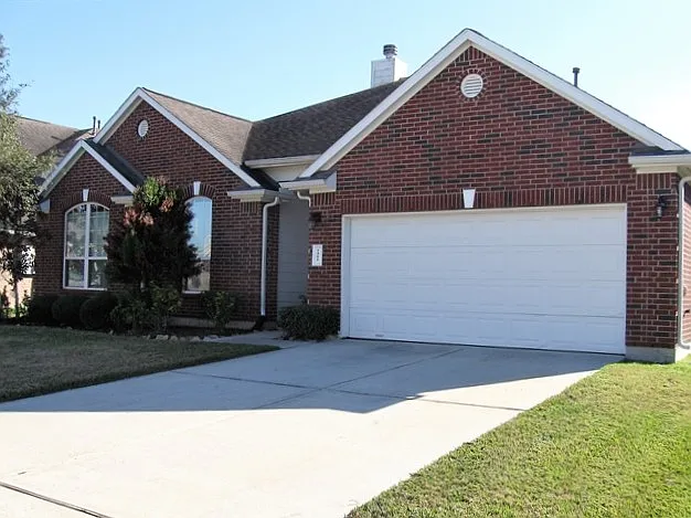 1402 Chandler Cv
