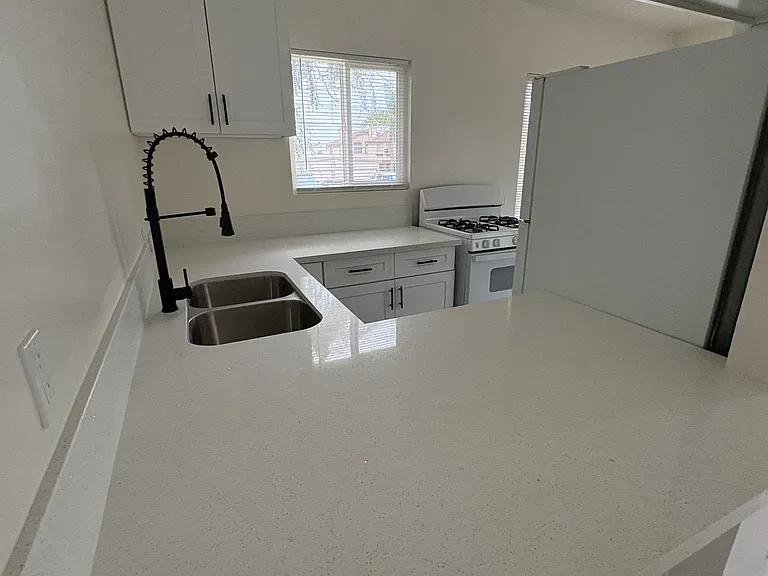 2506 Grant Ave #4 — Photo 14